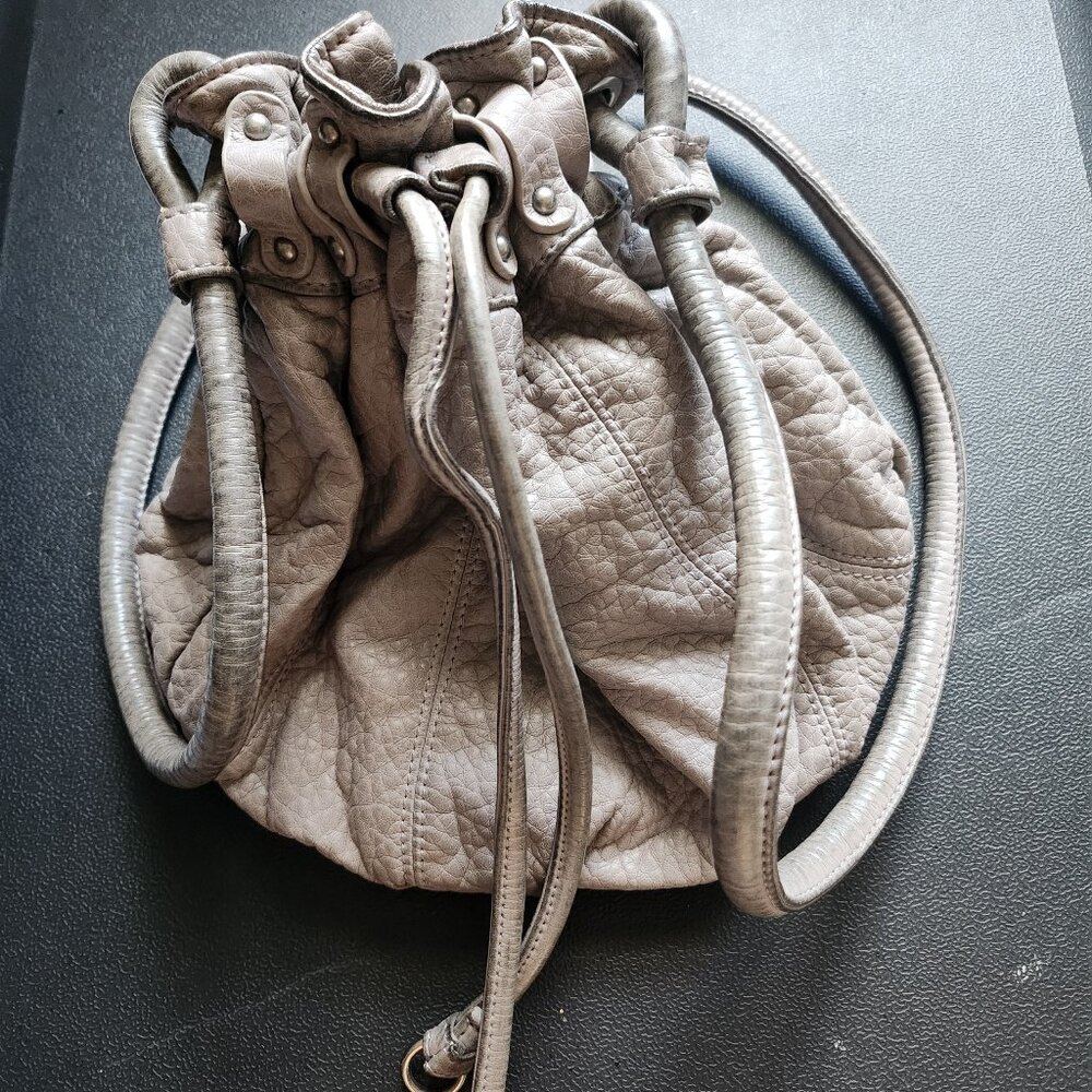 Vegan leather sac bag